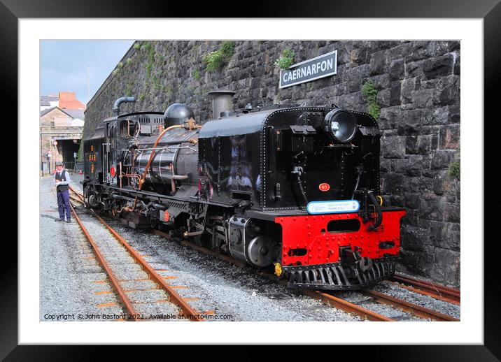 welsh highland railway loco 87 at caernarfon Framed Mounted Print by John Basford