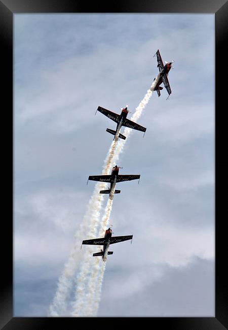 Blades Break Framed Print by J Biggadike