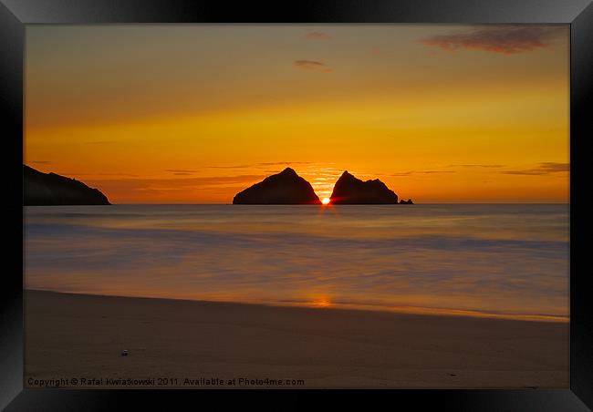 Holywell Bay Framed Print by R K Photography