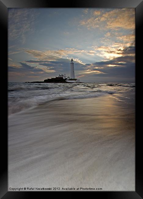 St. Marys Lighthouse sunrise Framed Print by R K Photography