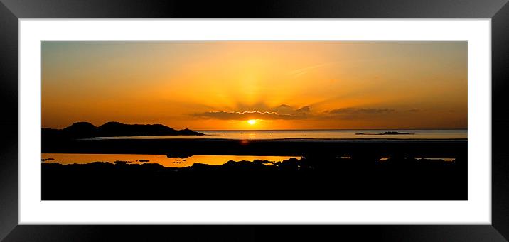 Summer evening glow Framed Mounted Print by Simone Williams