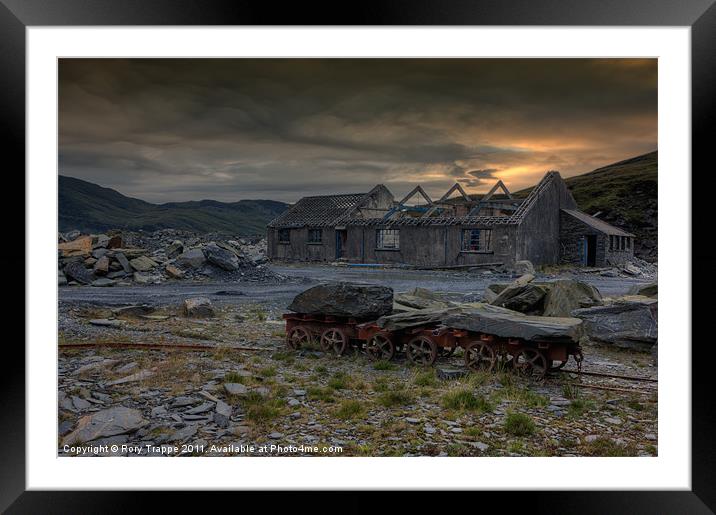 Slate end Framed Mounted Print by Rory Trappe