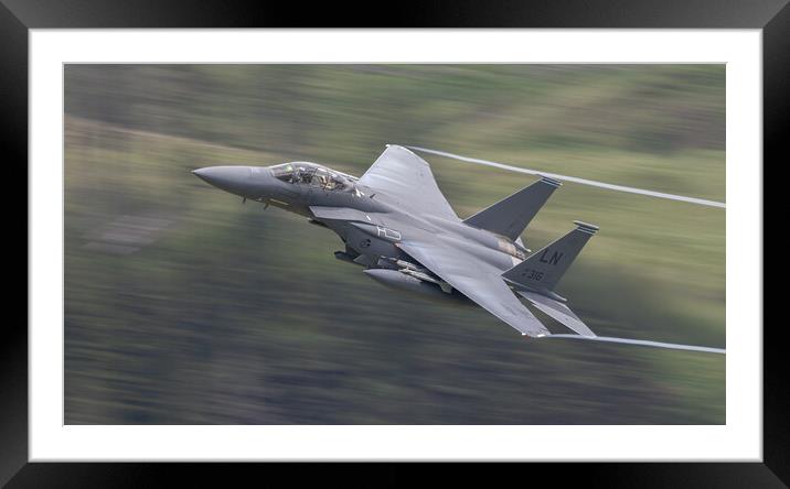 F15 chilled out WSO Framed Mounted Print by Rory Trappe