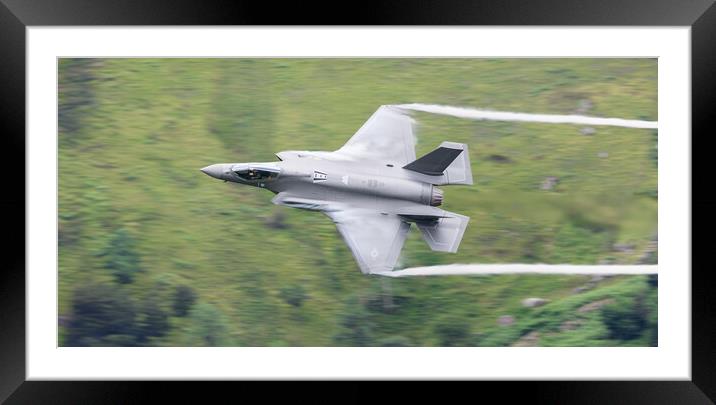 F35 lightning Framed Mounted Print by Rory Trappe