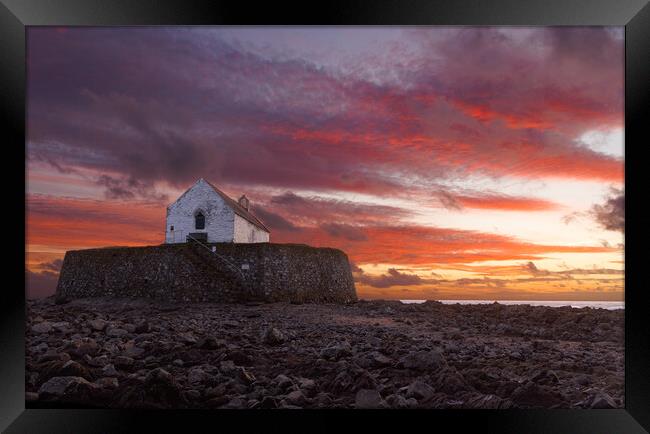 St Cwyfan's church Framed Print by Rory Trappe