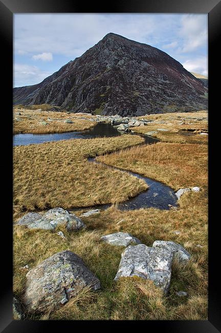 Pen Yr Ole Wen Framed Print by Rory Trappe
