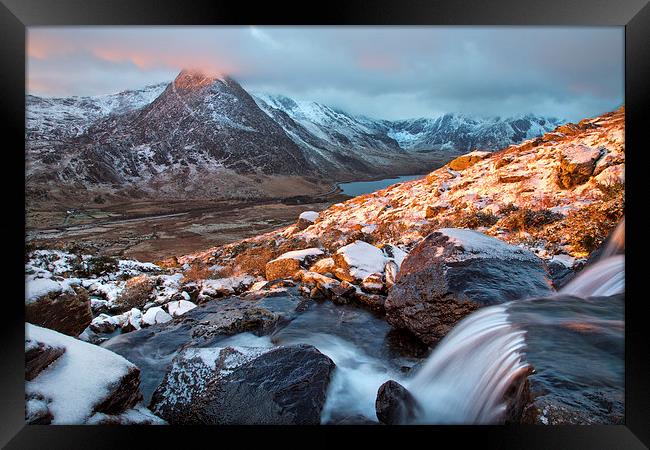  Sunrise in the Ogwen valley Framed Print by Rory Trappe