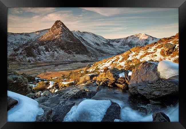  Dawn at Tryfan Framed Print by Rory Trappe