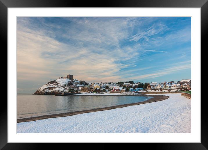 Criccieth mid Winter Framed Mounted Print by Rory Trappe