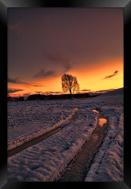 wintry sunset Framed Print by Northeast Images