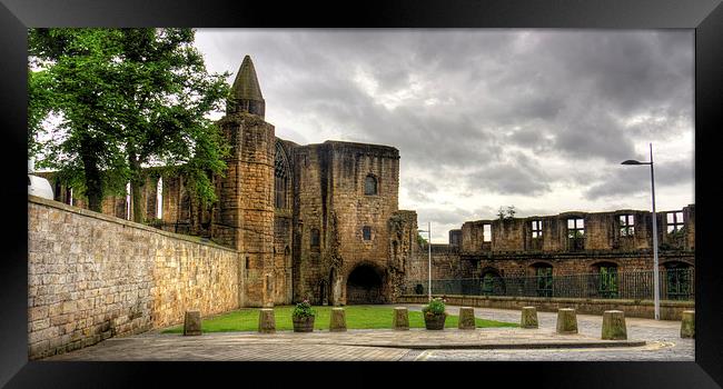 Dunfermline Abbey Gatehouse Framed Print by Tom Gomez