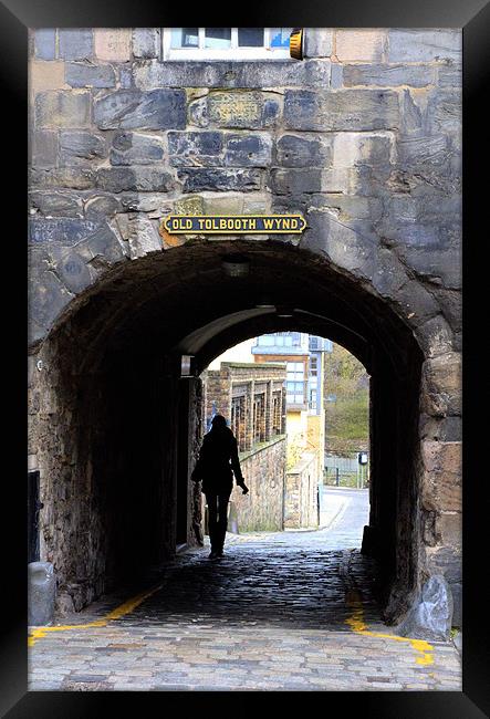 Old Tolbooth Wynd Framed Print by Tom Gomez