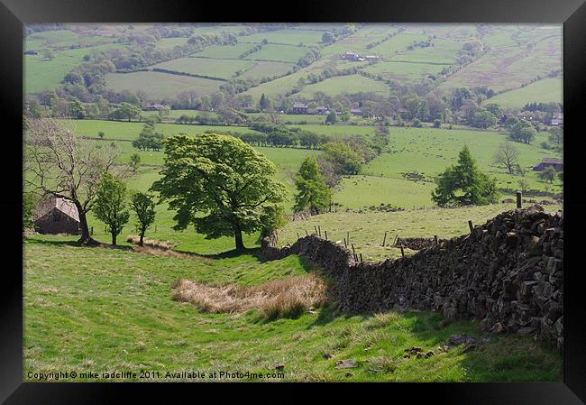 Edale valley Framed Print by mike radcliffe