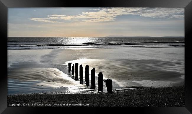 retreat 3 Framed Print by richard jones