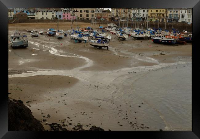 HARBOUR OF ILFRACOMBE Framed Print by andrew saxton