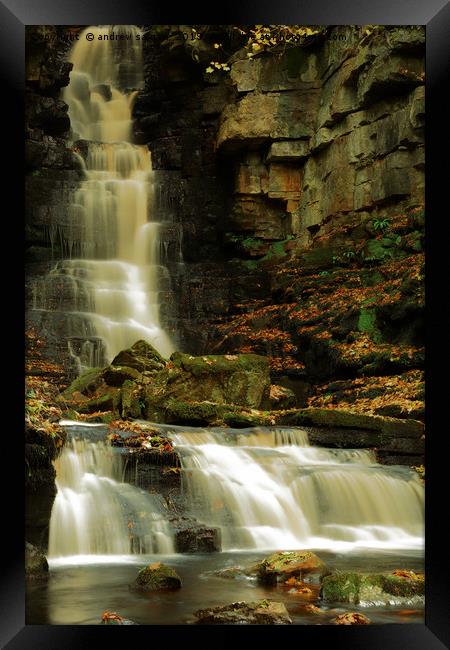 ASKRIGG AUTUMN Framed Print by andrew saxton