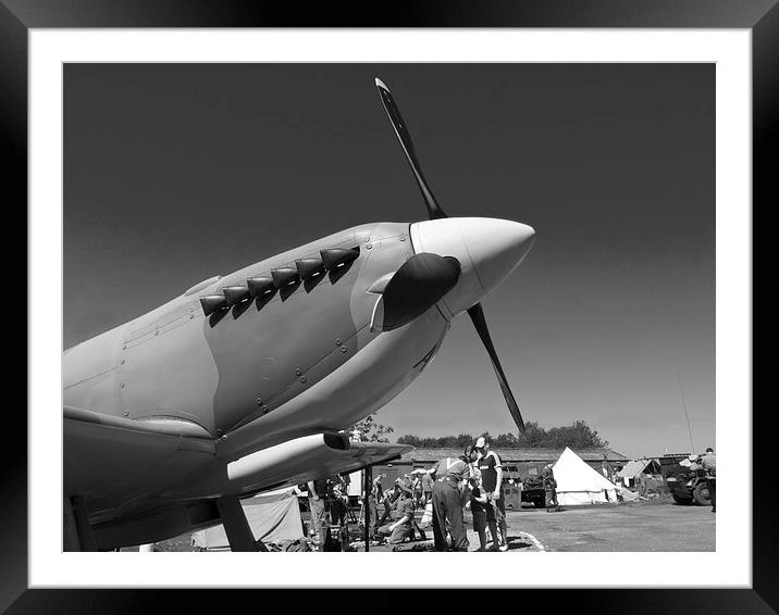 Supermarine Spitfire Framed Mounted Print by Robert Gipson