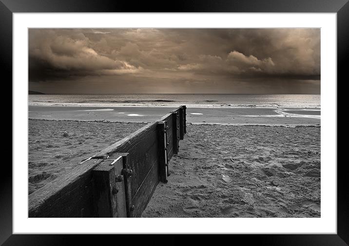 Saundersfoot Beach Framed Mounted Print by Steve Purnell