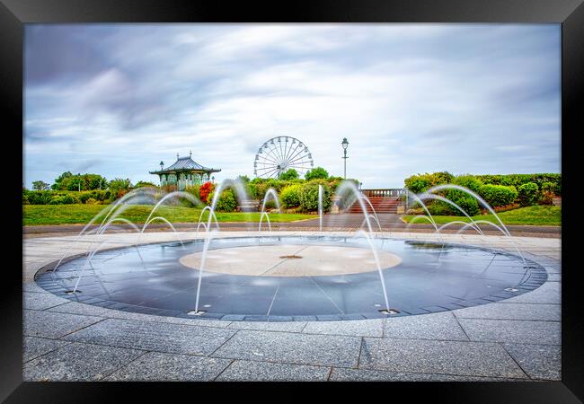 Southport's King’s Gardens Fountain Framed Print by Roger Green