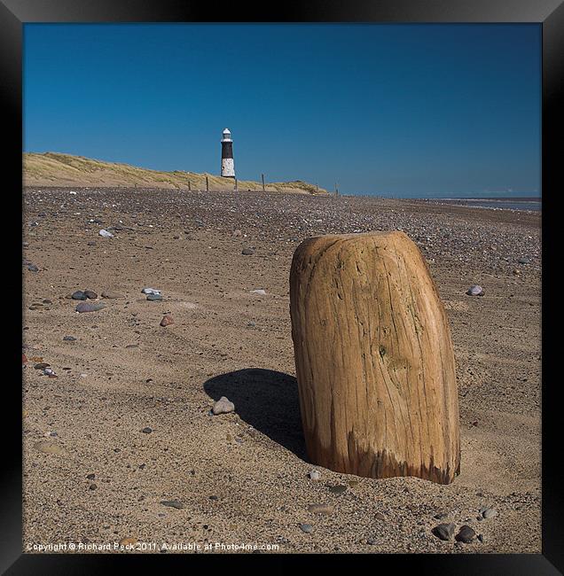 Spurn Point Lighthouse Framed Print by Richard Peck