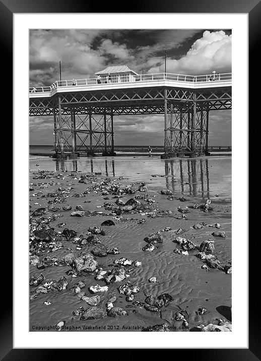 Cromer pier aspect Framed Mounted Print by Stephen Wakefield