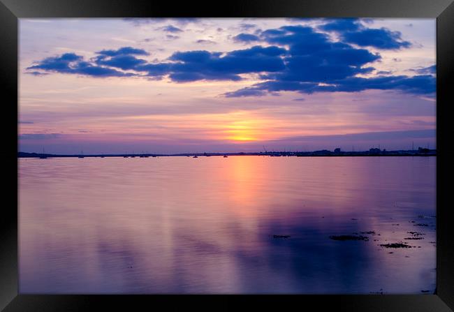 Crimson Sundown at Baiter beach Framed Print by Kelvin Futcher 2D Photography