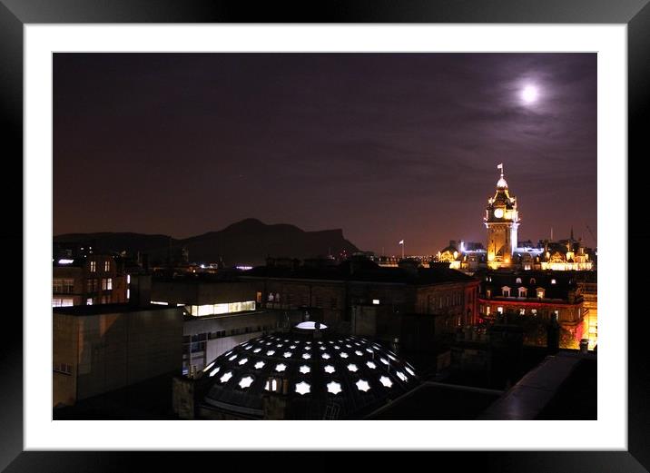 Edinburgh at night Framed Mounted Print by Richard Thomas