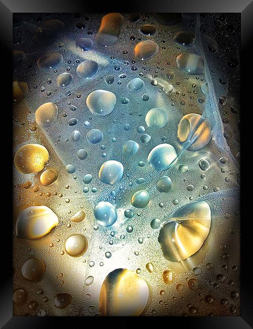 Water Drops Framed Print by Iain Mavin