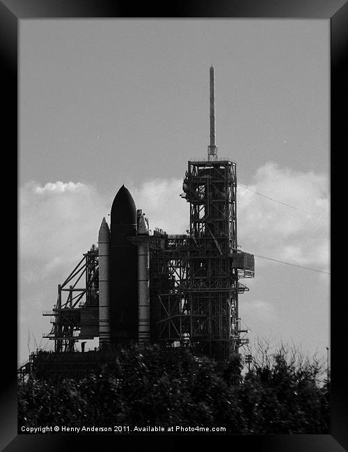 Discovery Shuttle Framed Print by Henry Anderson