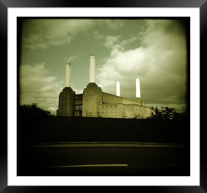 Battersea Power Station Framed Mounted Print by Duncan Snow