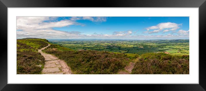 Cleveland Way vista Framed Mounted Print by Gary Eason