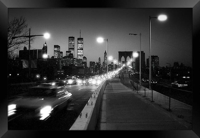 Brooklyn Bridge at dusk 1980s Framed Print by Gary Eason