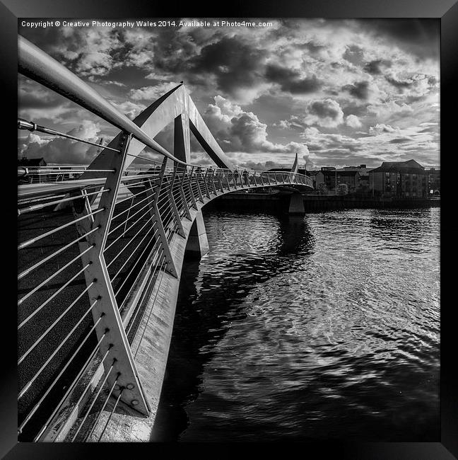  The Squiggly Bridge, Glasgow Framed Print by Creative Photography Wales