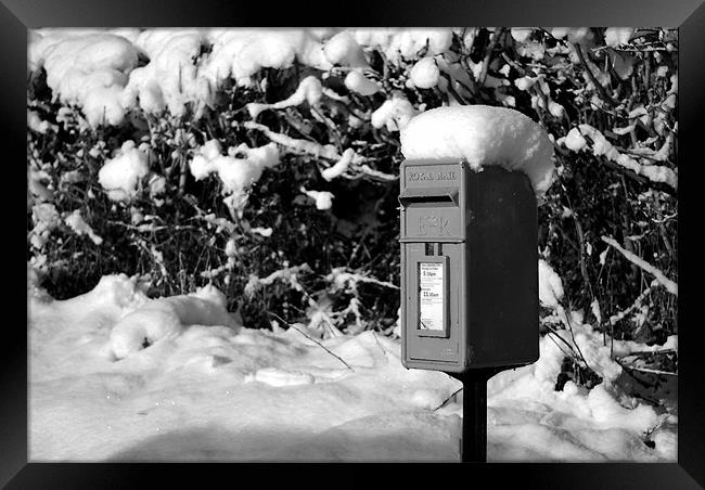 A Snowy Post Box Framed Print by Scott Simpson