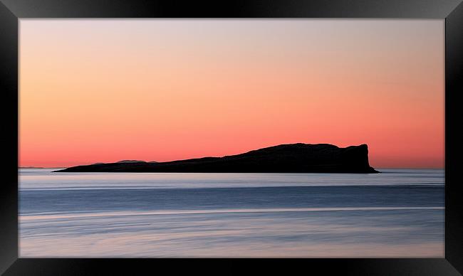Staffin Island Sunset Framed Print by Grant Glendinning