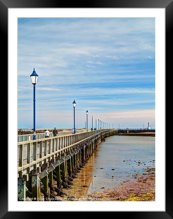 Amble pier and lighthouse Framed Mounted Print by Colin Chipp