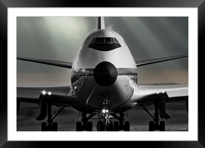 B747 Queen of the Skies Framed Mounted Print by Derek Beattie