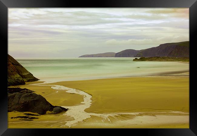 Sandwood Bay  Scotland Framed Print by Derek Beattie