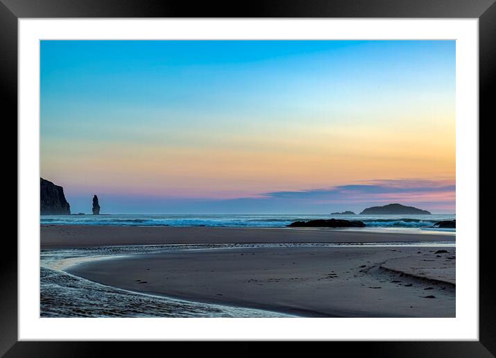 Sandwood Bay Sunset Framed Mounted Print by Derek Beattie