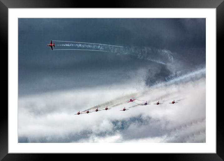 Ten Red Arrows Framed Mounted Print by Derek Beattie