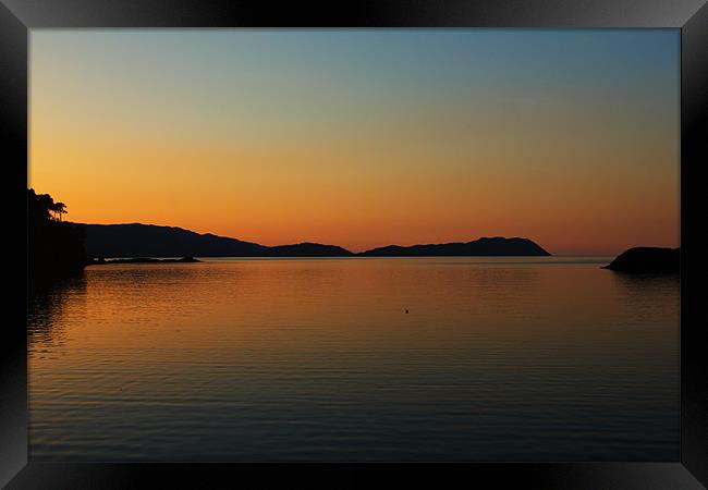 Sunset at Shieldaig Scotland Framed Print by Derek Beattie