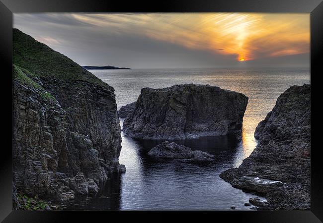 Portskerra Sunset Scotland Framed Print by Derek Beattie