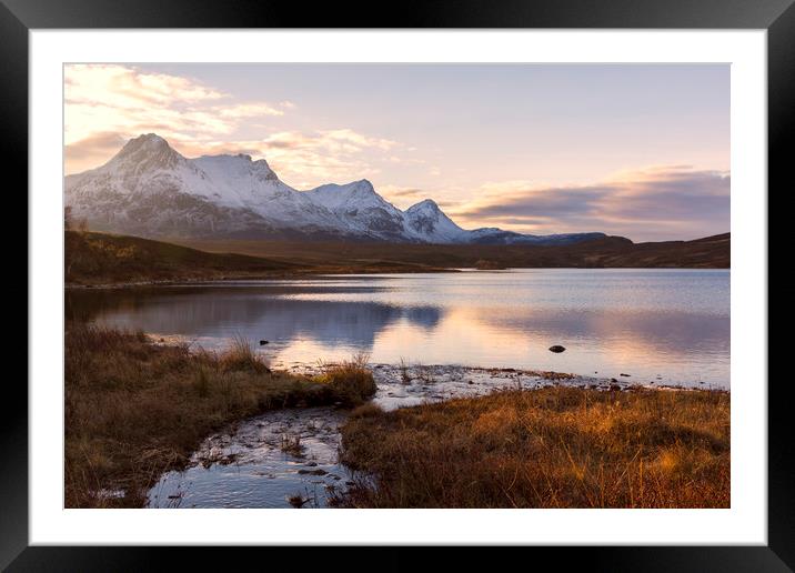 Ben Loyal at Dawn Framed Mounted Print by Derek Beattie