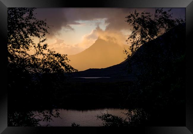 Stac Pollaidh and Loch Cul Dromannan Framed Print by Derek Beattie