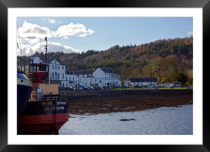 Inveraray and the Vital Spark Framed Mounted Print by Derek Beattie