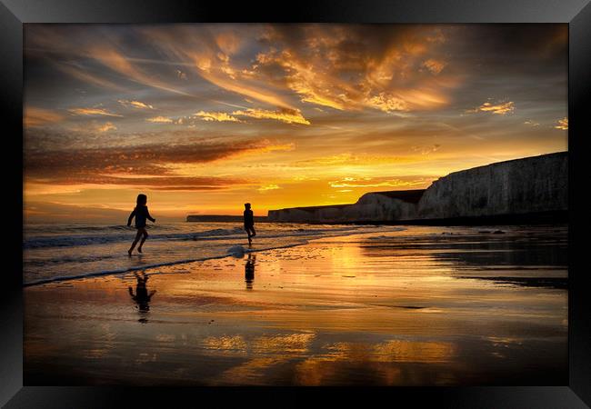 End Of A Perfect Day Framed Print by Phil Clements