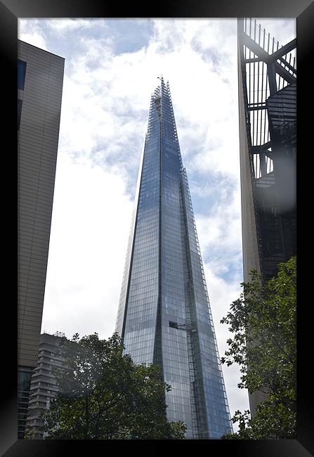 THE SHARD 2. Framed Print by radoslav rundic