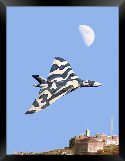 Vulcan Bomber Display Framed Print by Noel Howarth