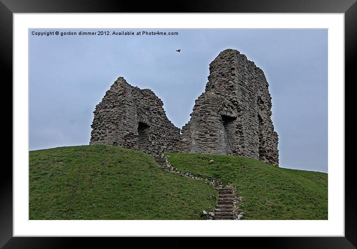 Christchurch castle ruins Framed Mounted Print by Gordon Dimmer