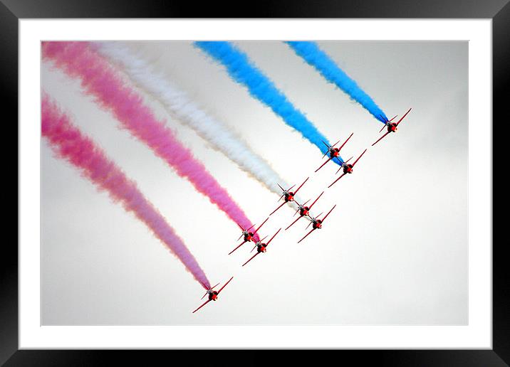 Red Arrows perfect formation Framed Mounted Print by Andrew Watson